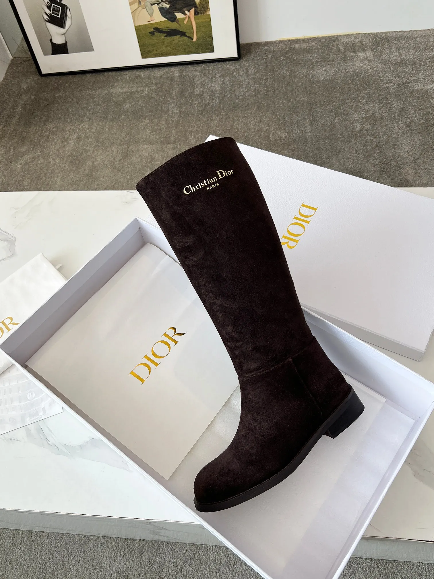 👟👟Ex-factory price 820👟👟 Dior 2025ss retro British style brogue new knight boots 👢👢 萱-shaped versatile thin feet yyds. The shape is three-dimensional and full, handsome and comfortable on the feet. A very retro style, full of aura single product, very novel design style, perfect details, cool and trendy 💯 trendy outsole, Inner lining: beef ribs Size: 35-40 (customized size 40-41)